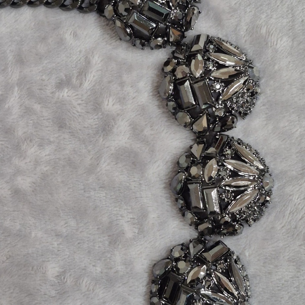 Br Statement Necklace - image 5
